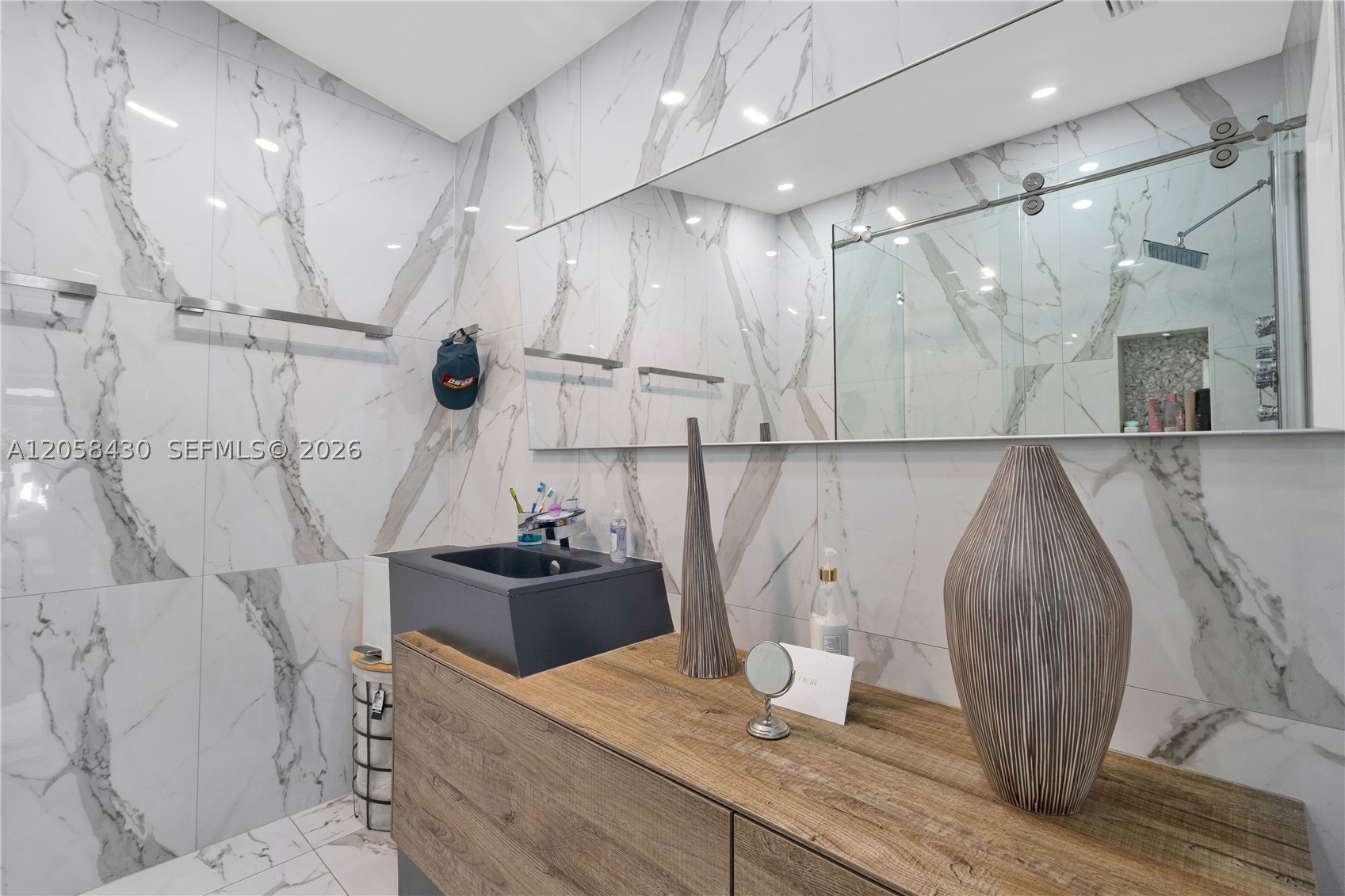 CROSS KEY WATERWAYS EST S - Residential