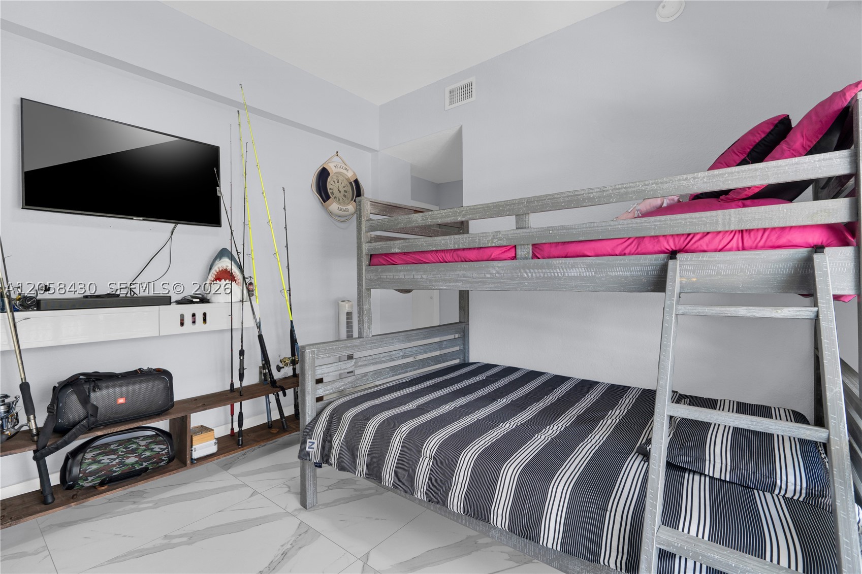 CROSS KEY WATERWAYS EST S - Residential