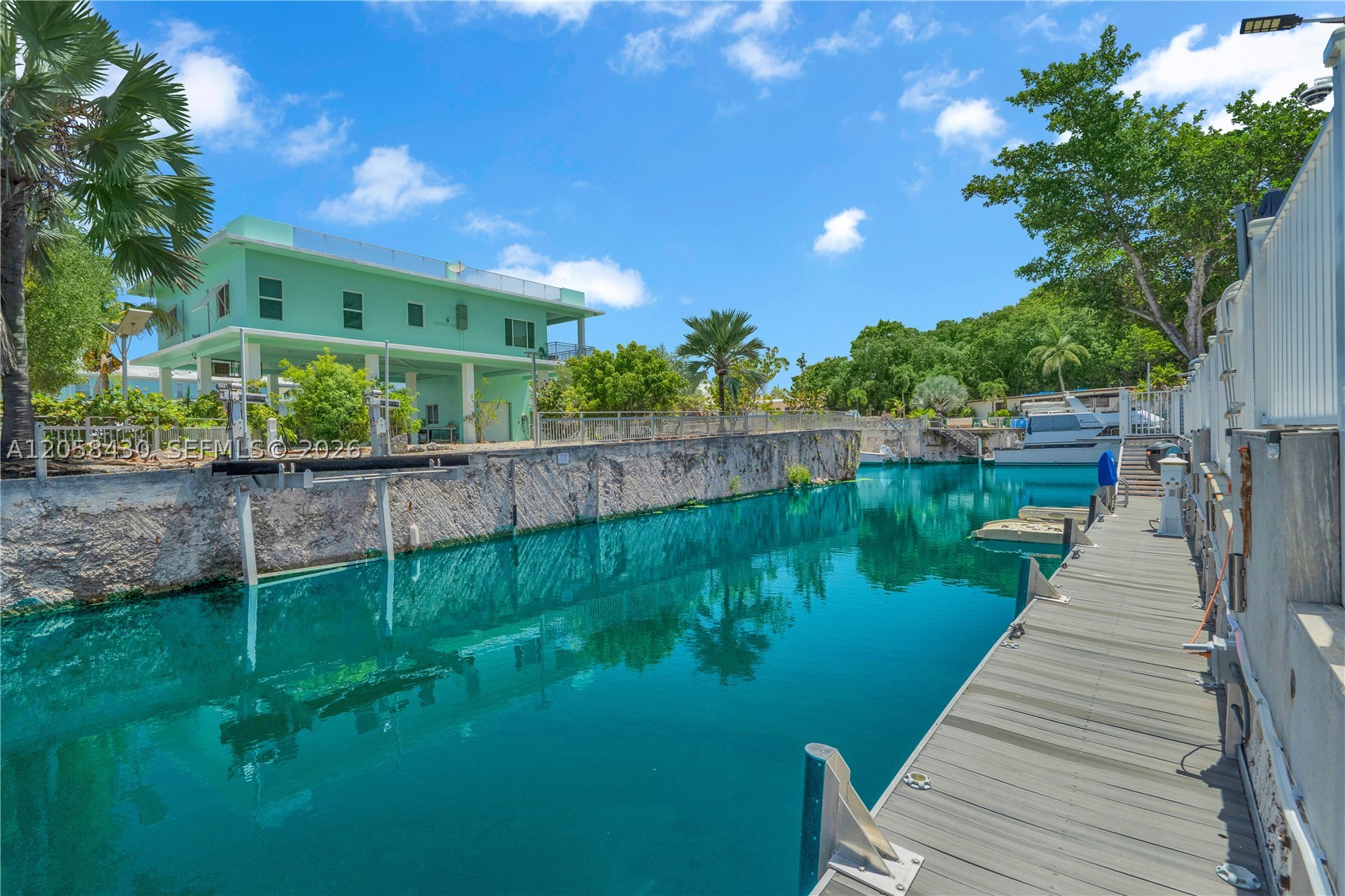 CROSS KEY WATERWAYS EST S - Residential