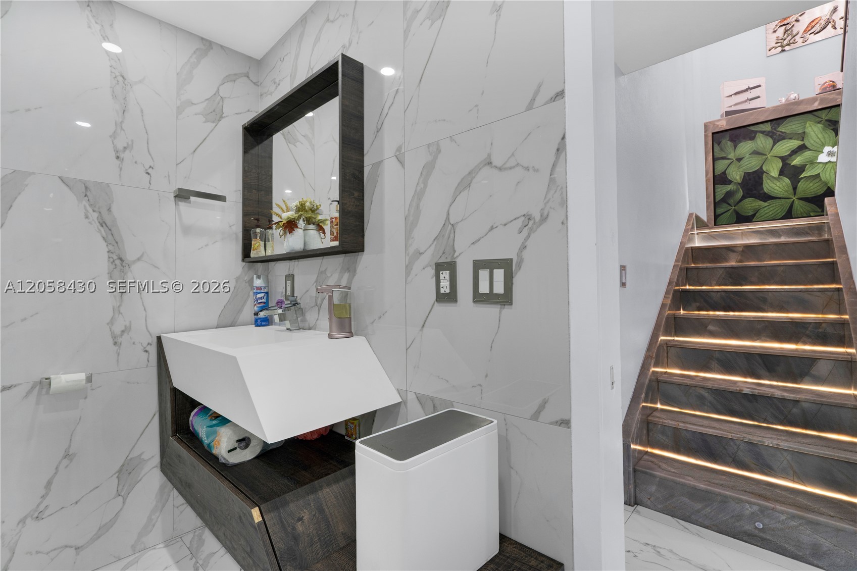 CROSS KEY WATERWAYS EST S - Residential