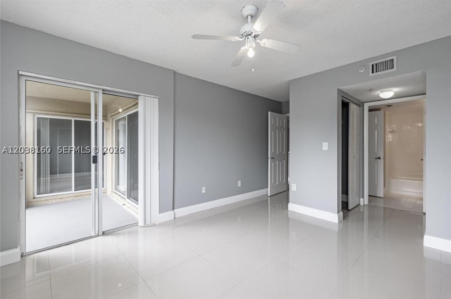 ROYAL GRAND CONDO - Residential Lease