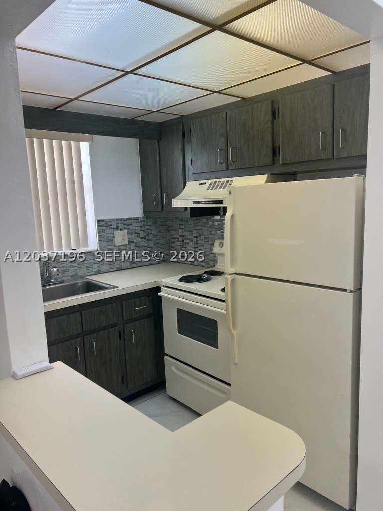 DADELAND PARK CONDO - Residential Lease