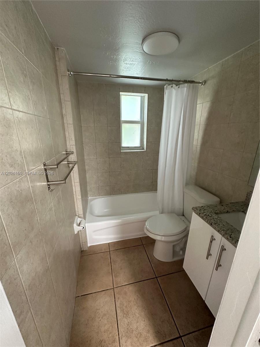 C GAB DOUGLAS SEC - Residential Lease