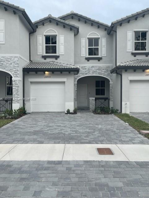 Gorgeous 3 bed / 2.5 bath brand new townhome in the new construction community of  Cedar Point!! property has amazing features open spaces downstairs with a lot of storage, a bright white kitchen with a beautiful quartz counter top and stainless steel appliances, fully fence backyards, the upstairs rooms has all the space that you need to be comfortable.The amazing amenities are coming soon in the Community. Do not miss the opportunity to be able to live in a brand new and Beautiful Community near to many fabulous places!!!!!