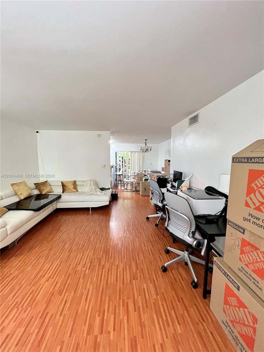 CUTLER CREEK VILLAGE COND - Residential