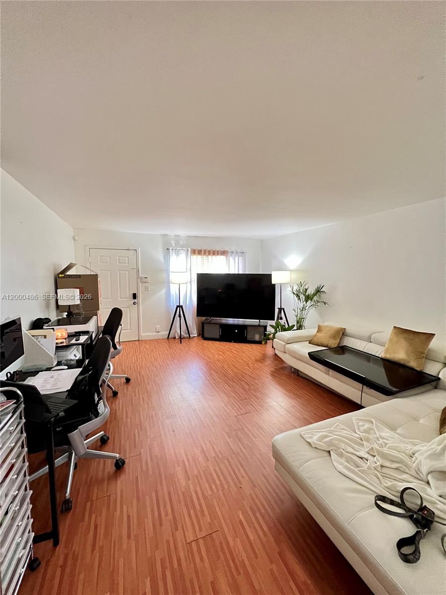CUTLER CREEK VILLAGE COND - Residential