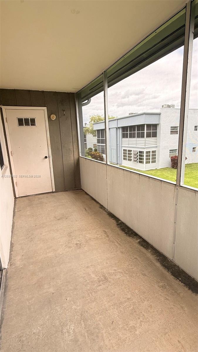 KINGS POINT PIEDMONT COND - Residential Lease