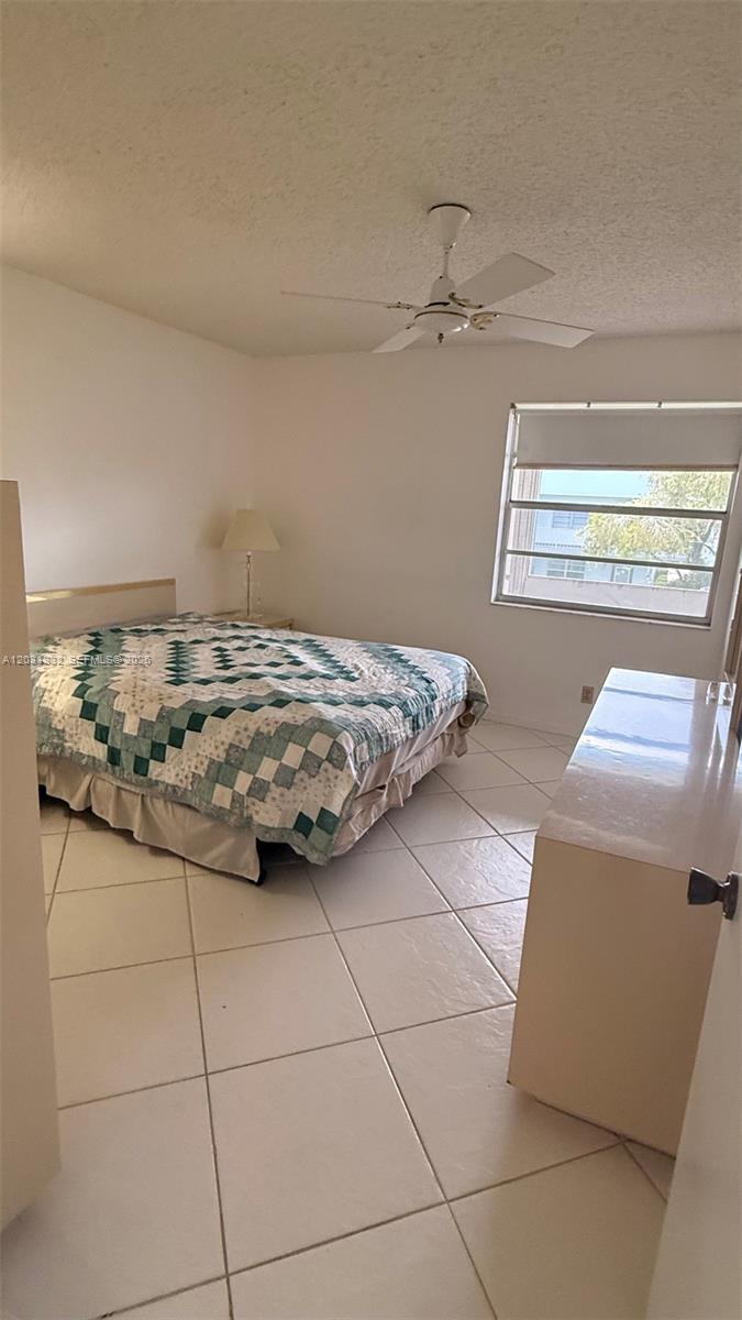 KINGS POINT PIEDMONT COND - Residential Lease