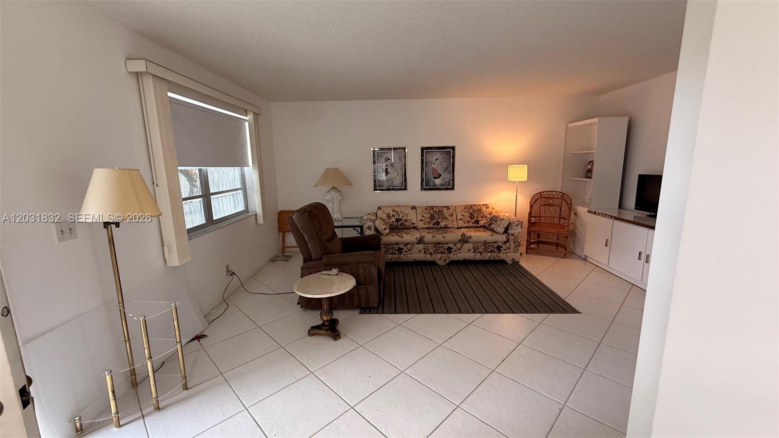 KINGS POINT PIEDMONT COND - Residential Lease