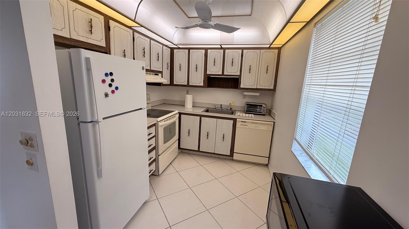 KINGS POINT PIEDMONT COND - Residential Lease