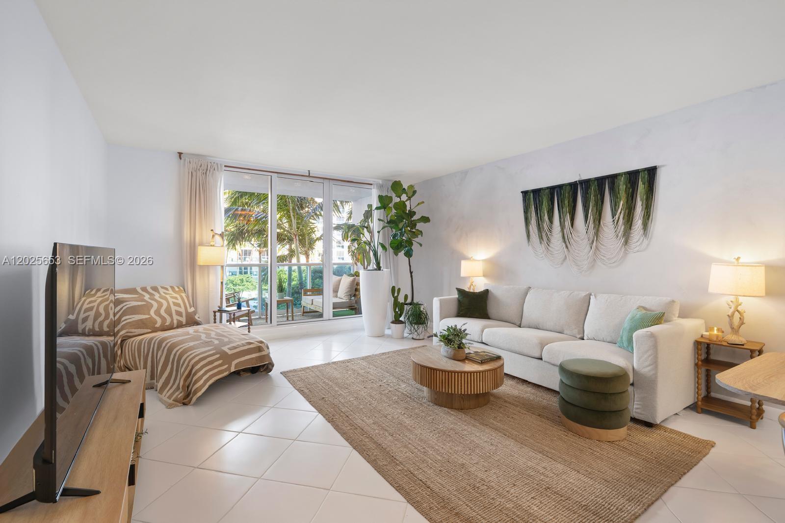 RONEY PALACE CONDO - Residential Lease