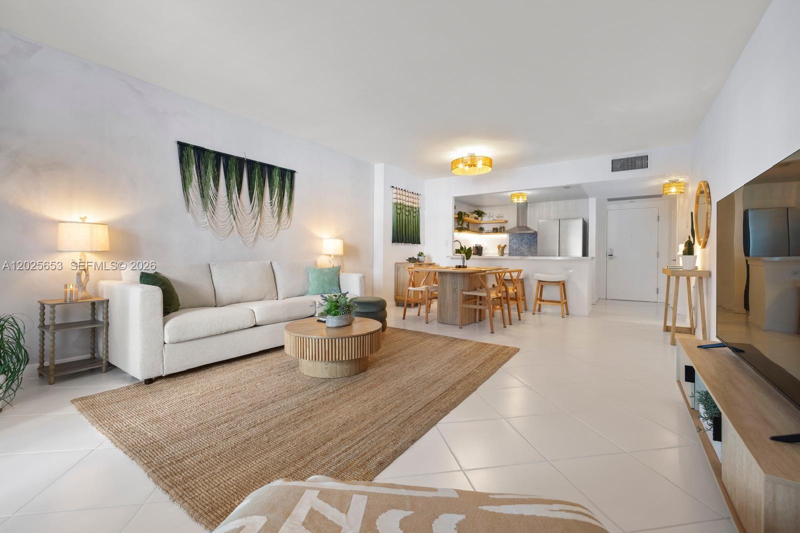 RONEY PALACE CONDO - Residential Lease