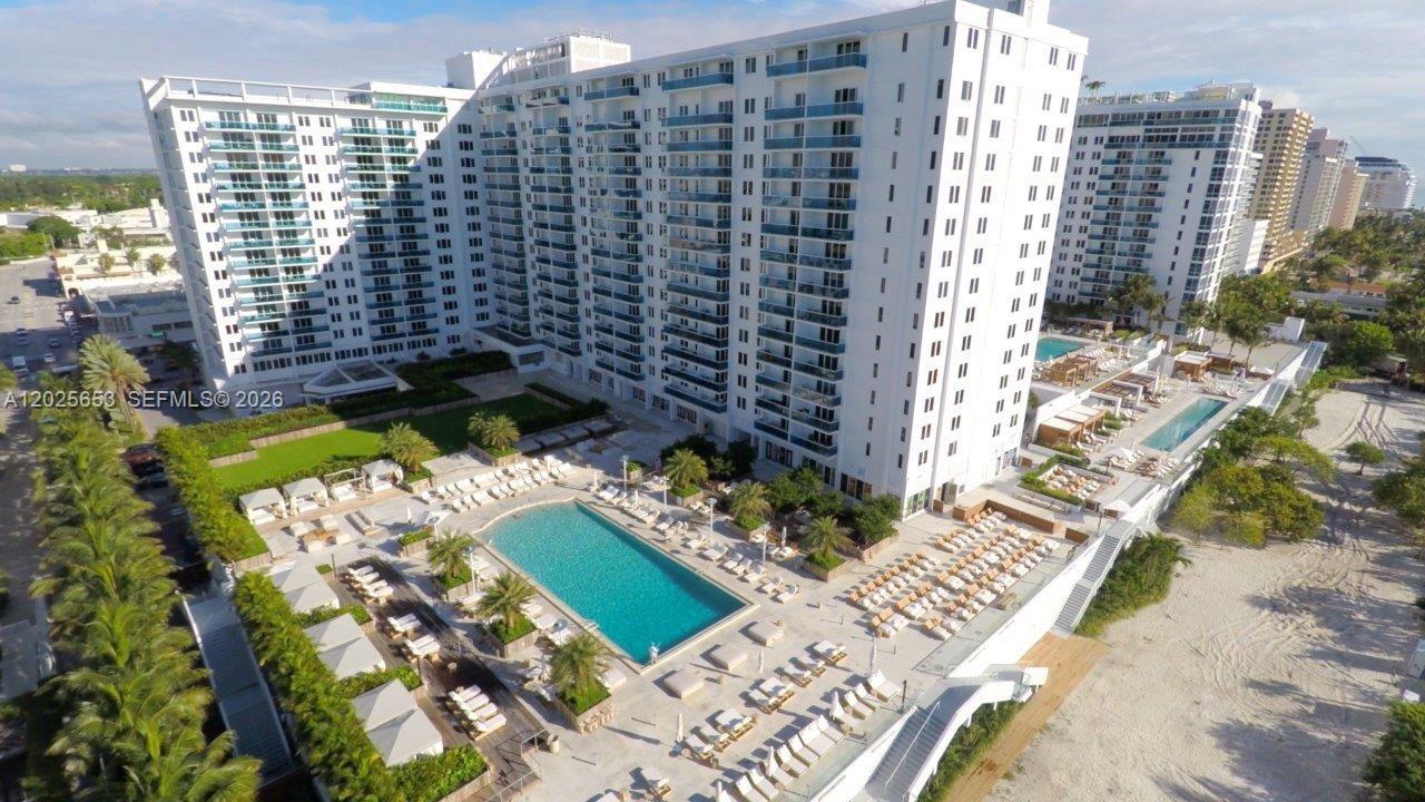 RONEY PALACE CONDO - Residential Lease