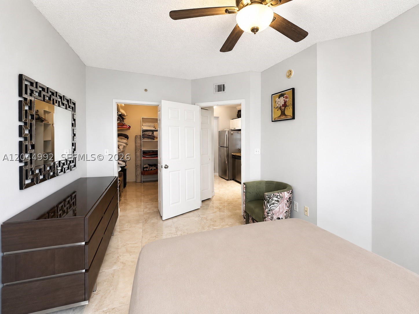 PORTO BELLAGIO CONDO - Residential Lease
