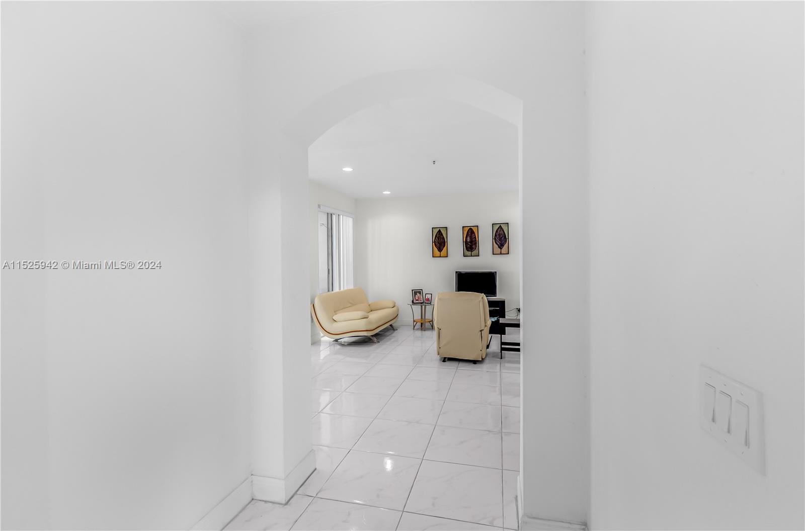 COURTYARDS TWO CONDO - Residential Lease