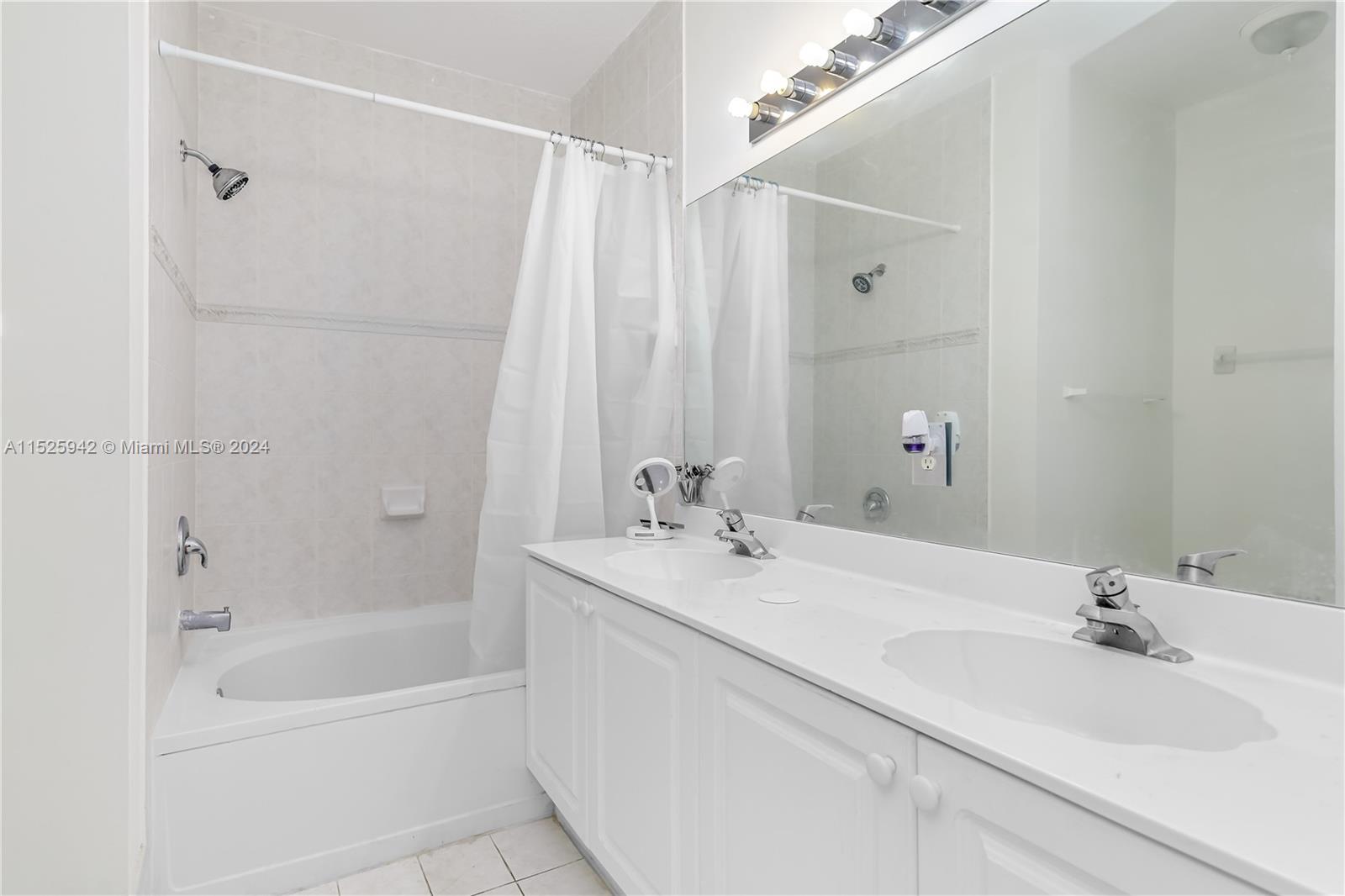 COURTYARDS TWO CONDO - Residential Lease