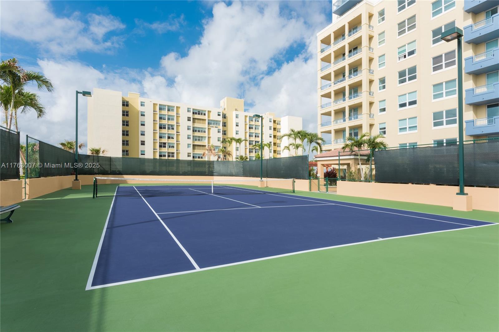 Yacht Club - Residential
