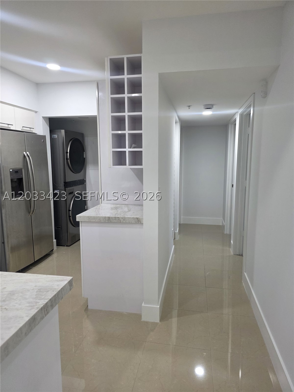 ROYAL GRAND CONDO - Residential Lease