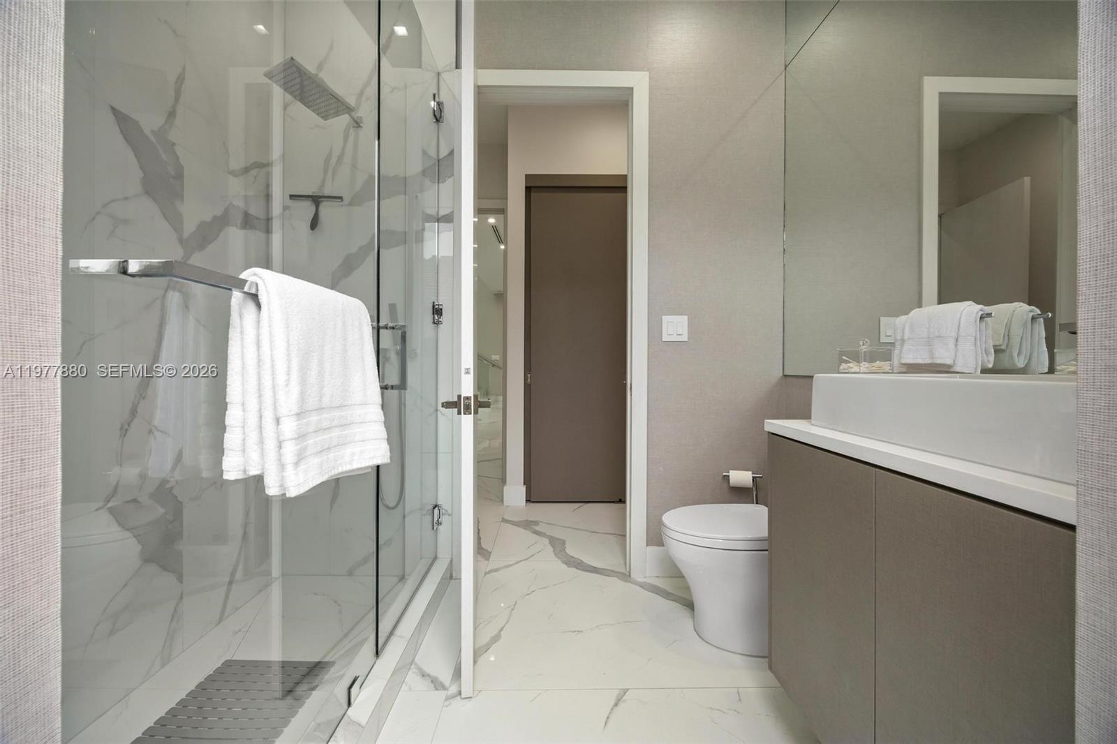 EASTERN SHORES 1ST ADDN - Residential Lease