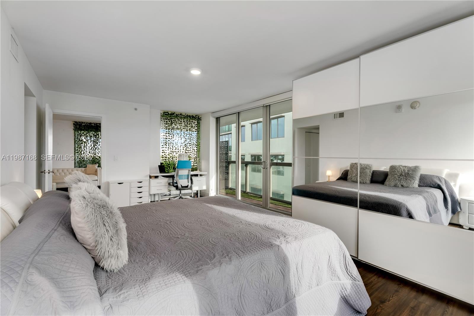 THE IVORY RESIDENCE CONDO - Residential
