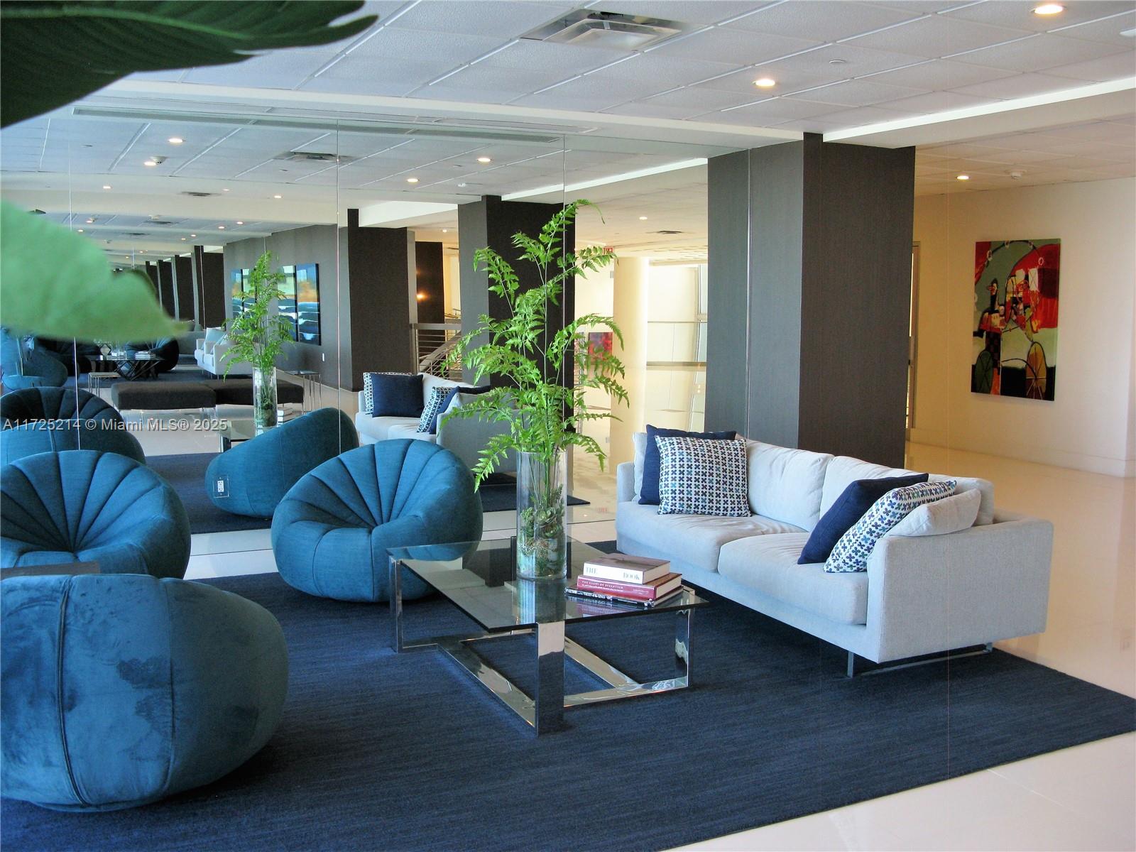 ARLEN BEACH CONDO - Residential