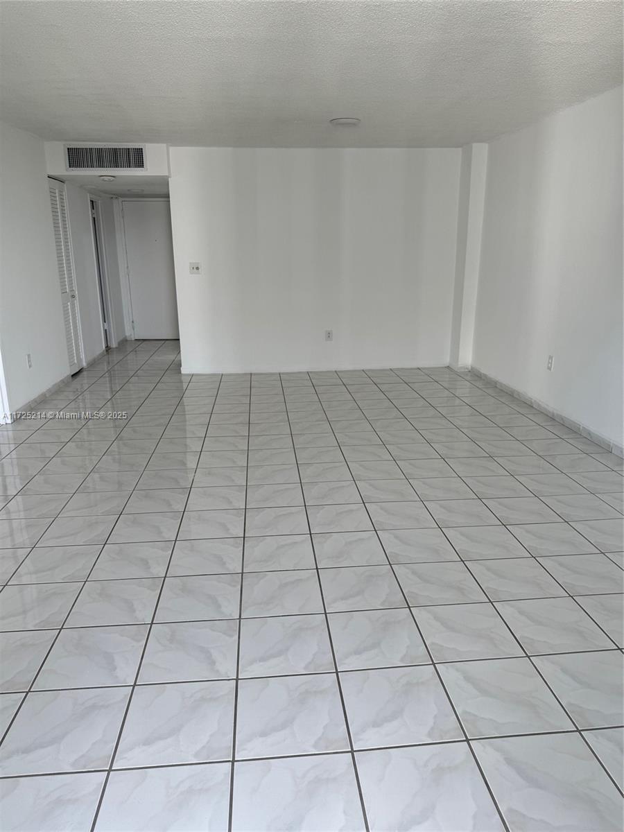 ARLEN BEACH CONDO - Residential