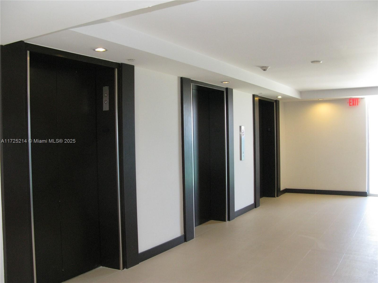 ARLEN BEACH CONDO - Residential
