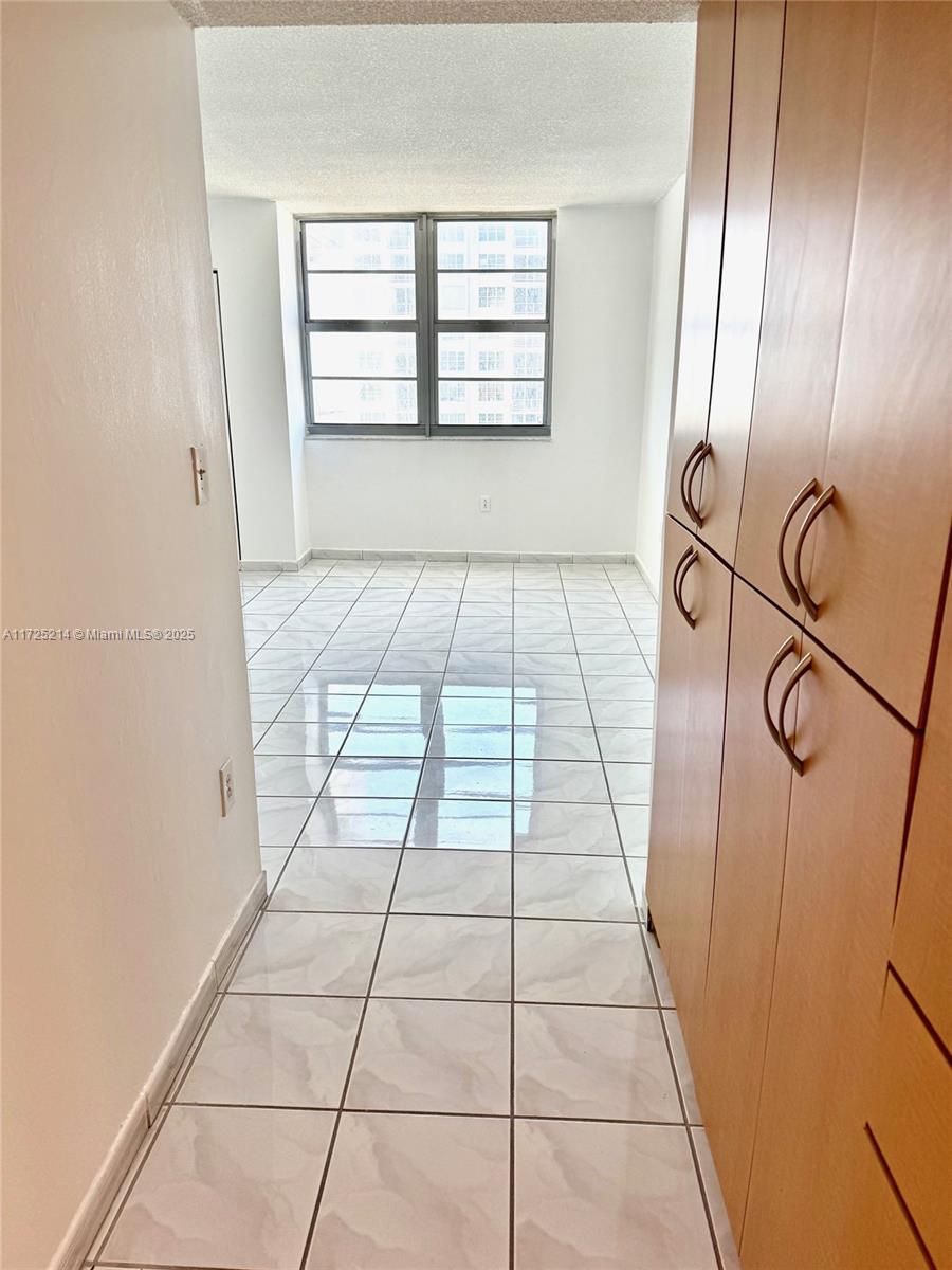 ARLEN BEACH CONDO - Residential