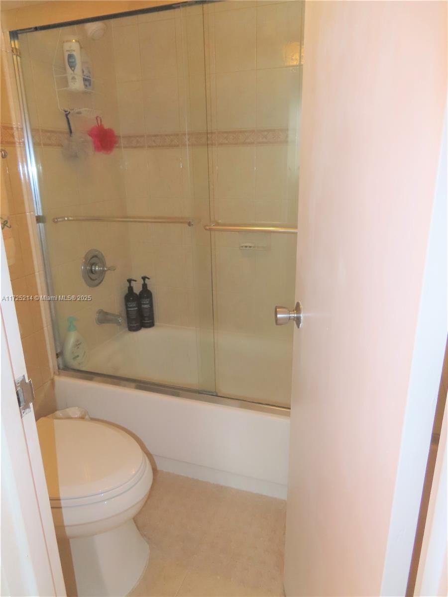 ARLEN BEACH CONDO - Residential