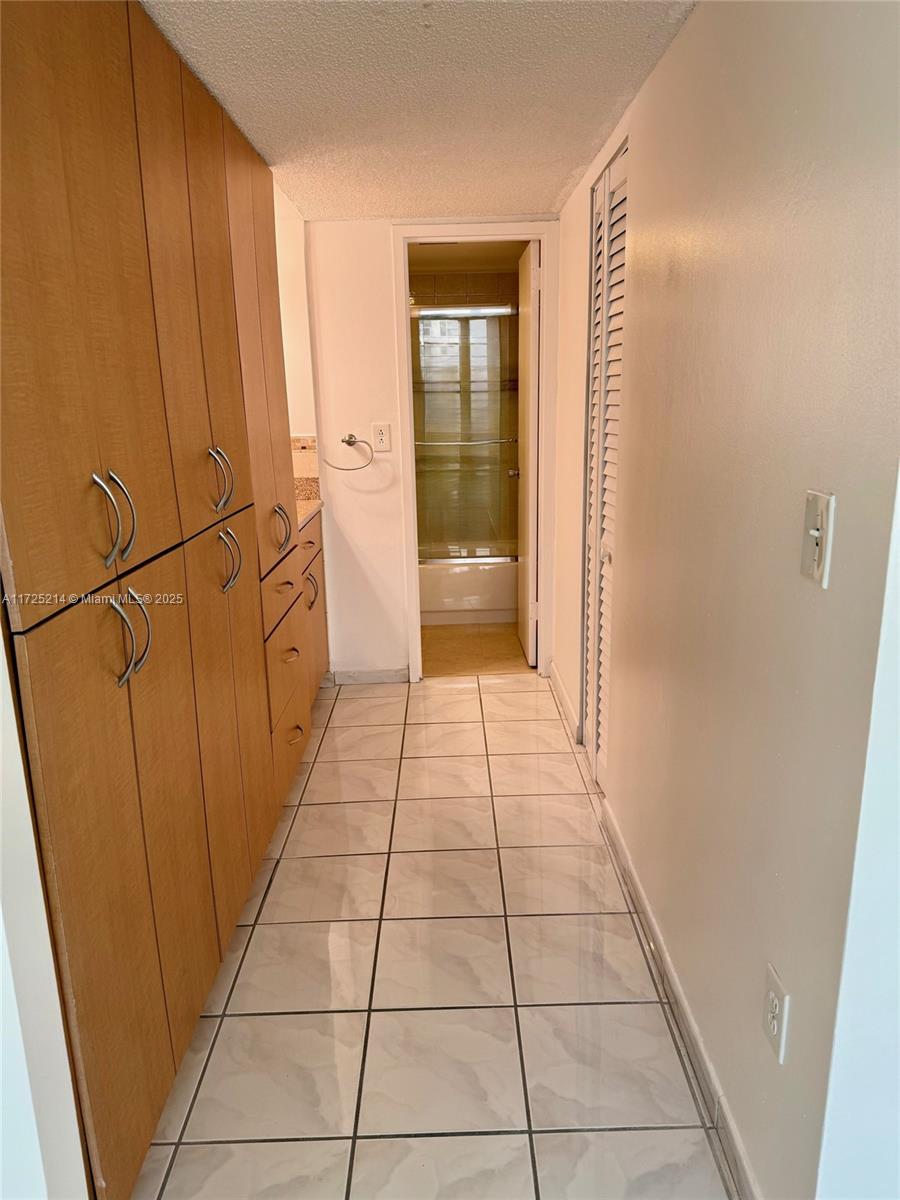 ARLEN BEACH CONDO - Residential