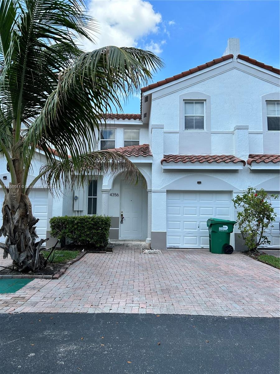 SANDCASTLES AT DORAL - Residential Lease