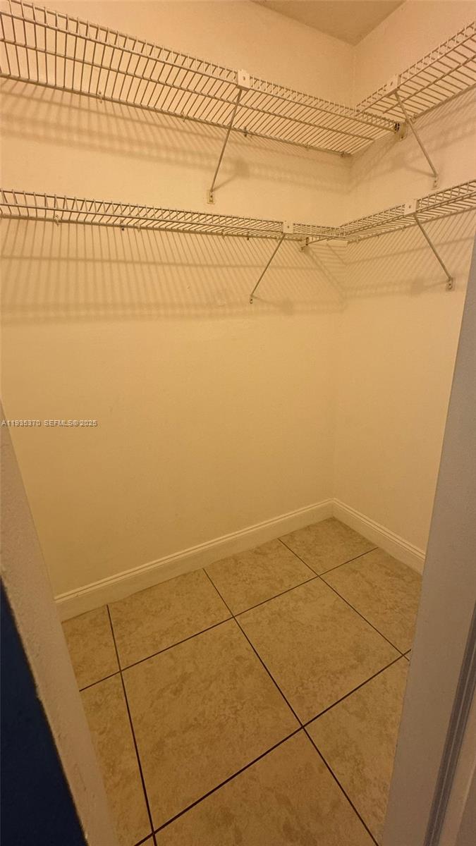 HAMMOCKS SEC 2 - Residential Lease