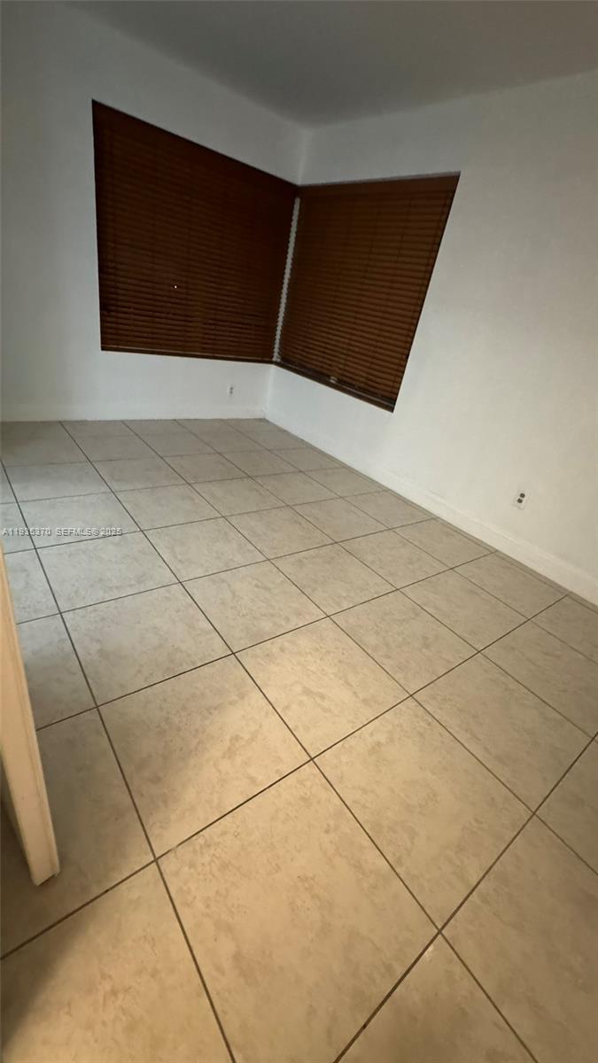 HAMMOCKS SEC 2 - Residential Lease