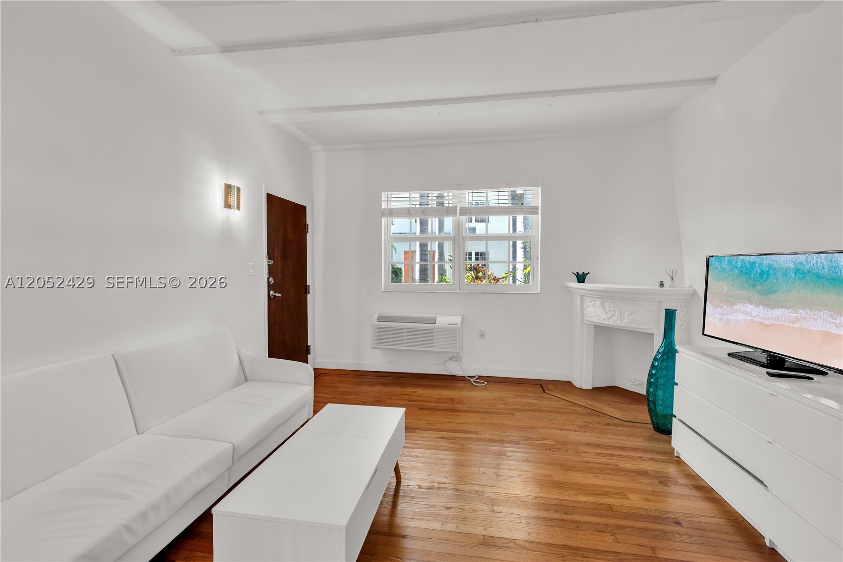BEACHGARDENS CONDO - Residential Lease