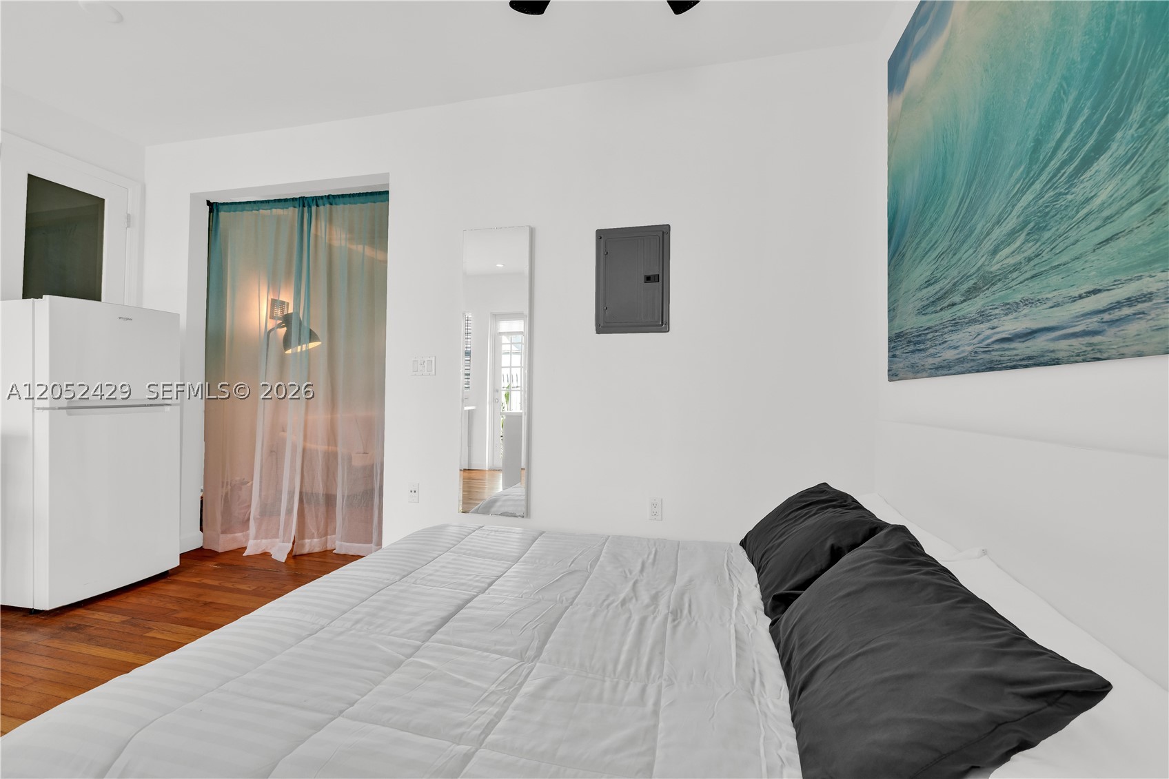 BEACHGARDENS CONDO - Residential Lease