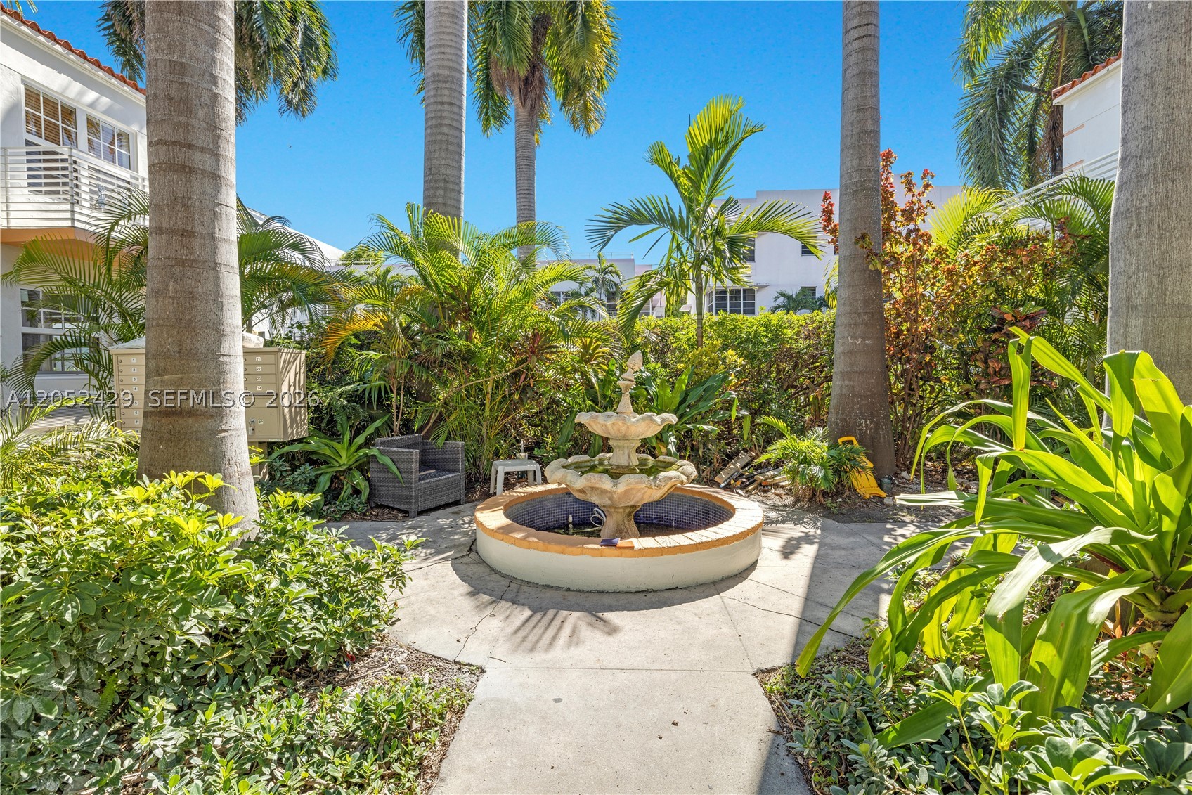 BEACHGARDENS CONDO - Residential Lease