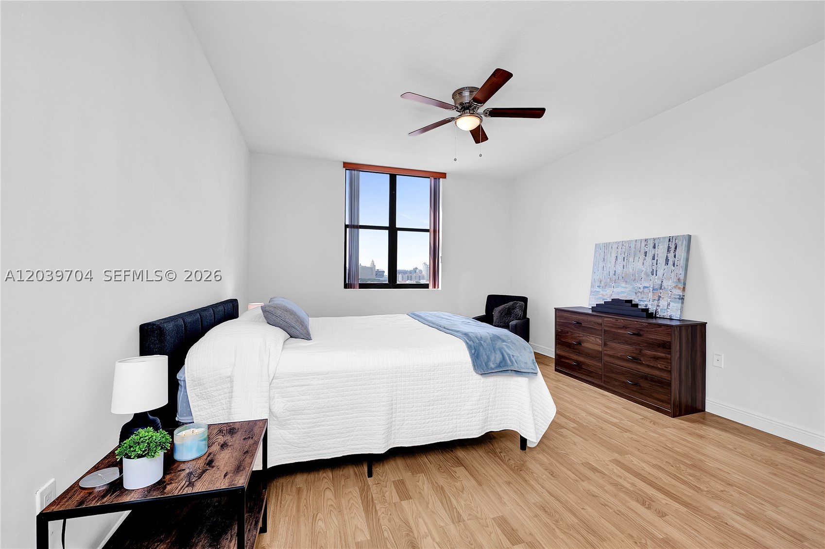 PUERTA DE PALMAS CONDO - Residential Lease