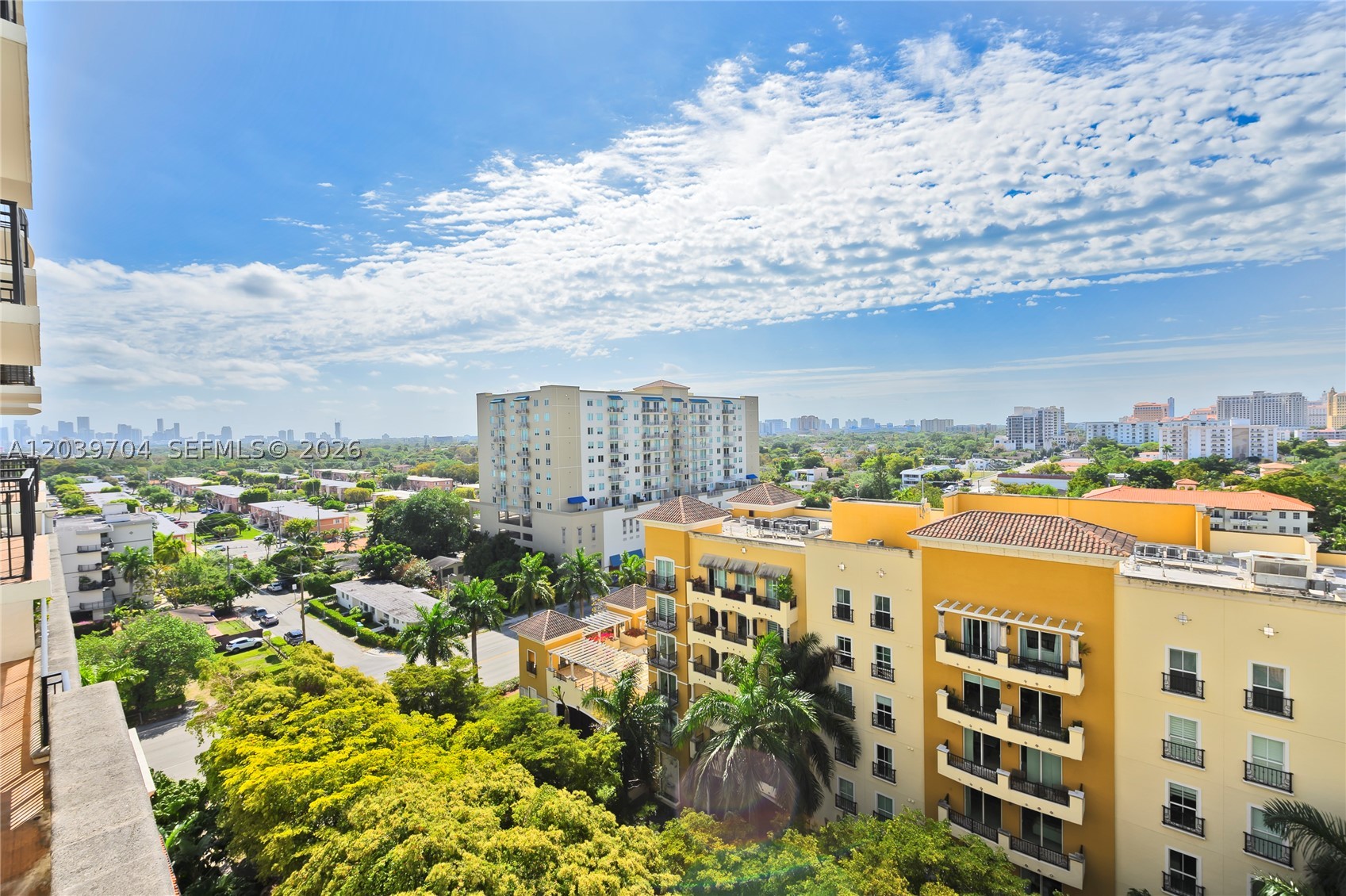 PUERTA DE PALMAS CONDO - Residential Lease