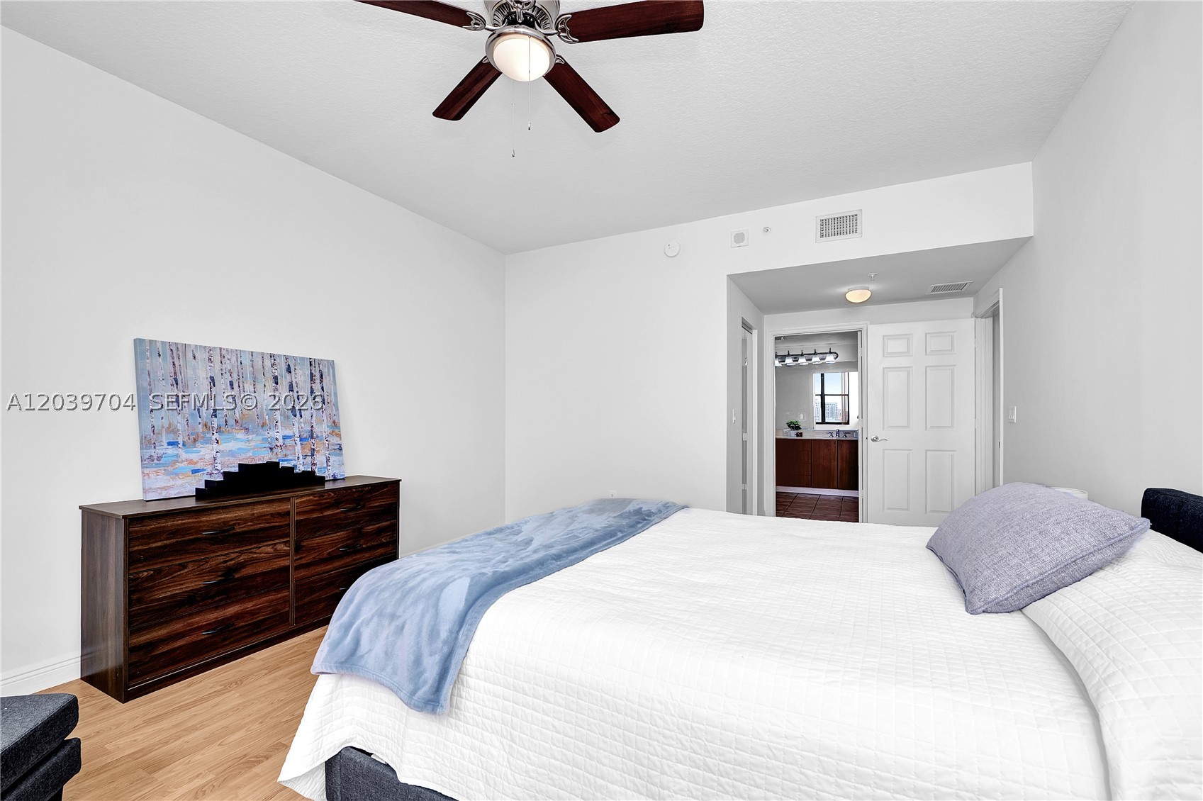 PUERTA DE PALMAS CONDO - Residential Lease