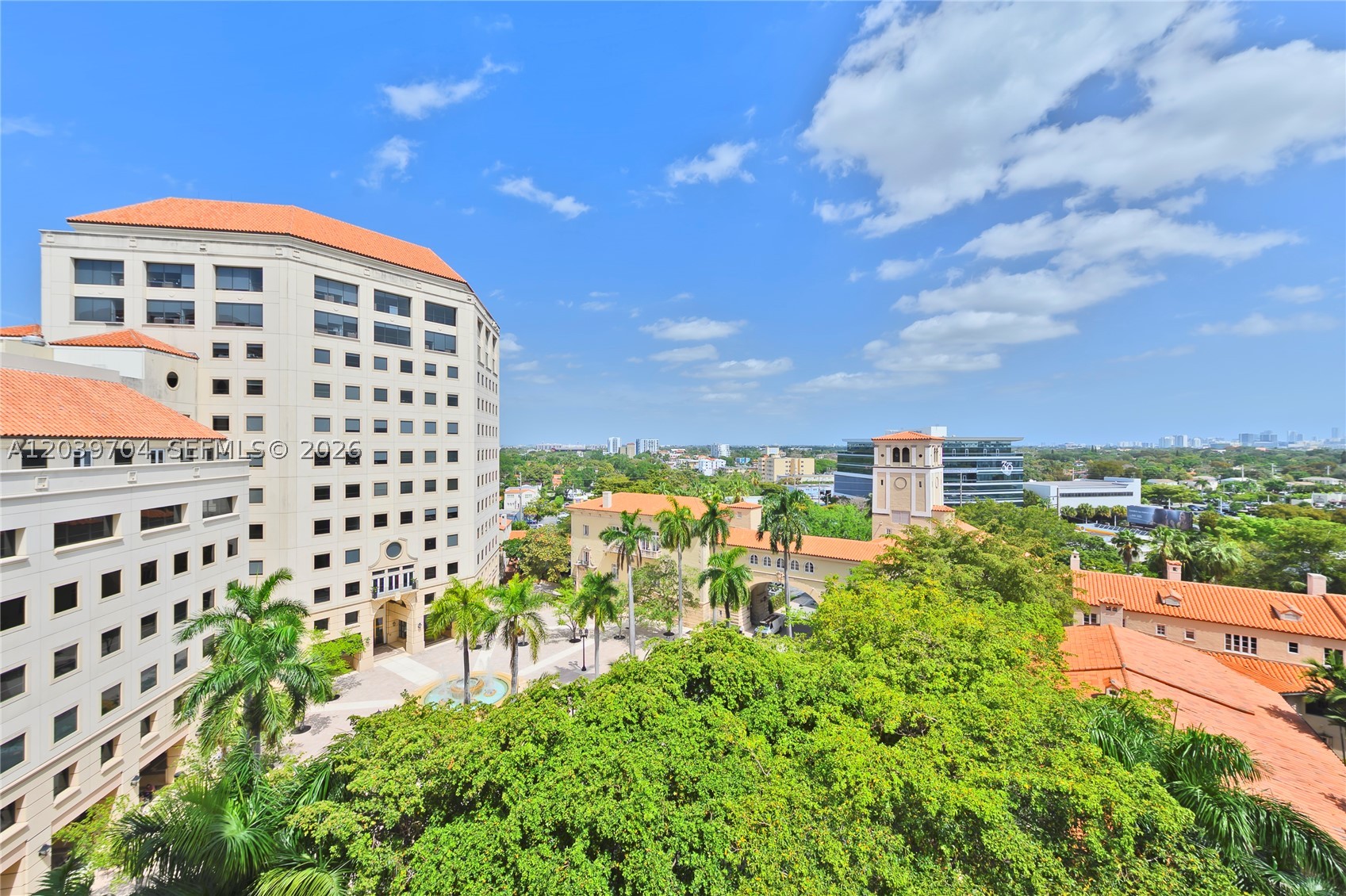 PUERTA DE PALMAS CONDO - Residential Lease
