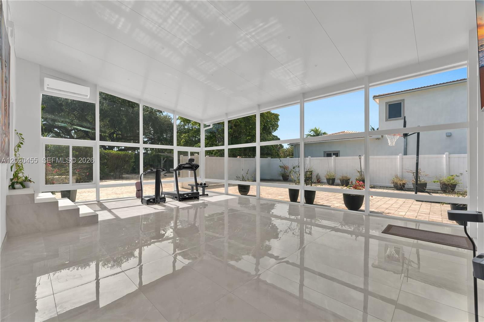 AMD PL GRIFFING BISCAYNE - Residential