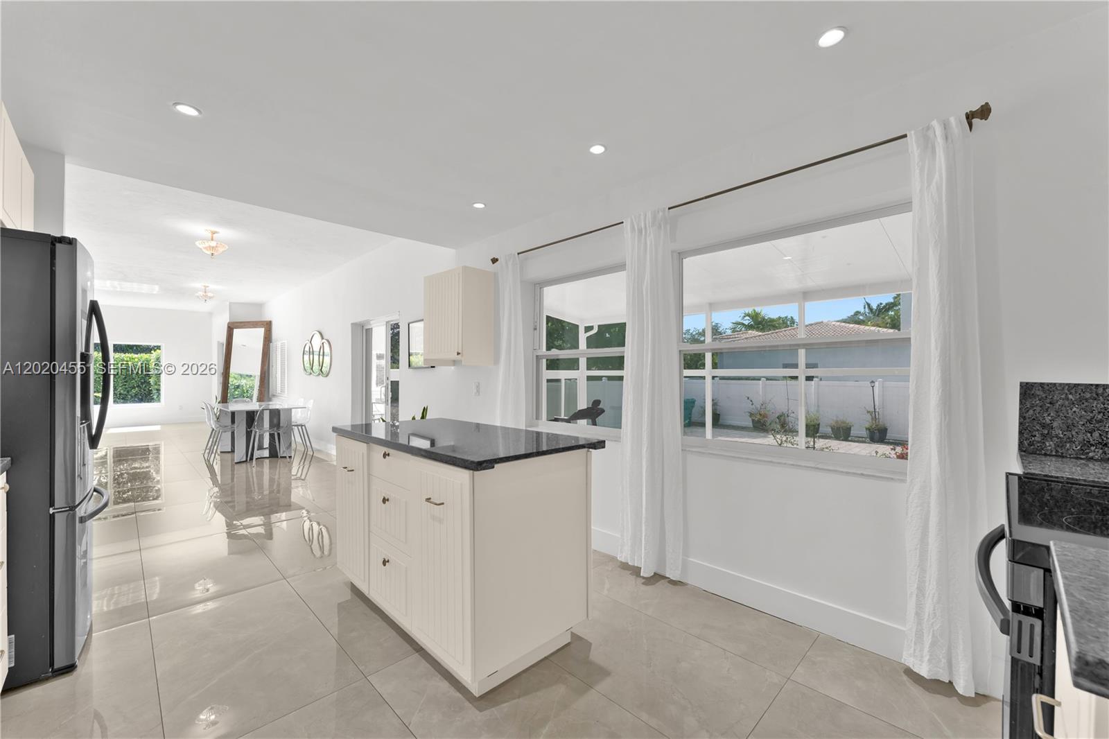 AMD PL GRIFFING BISCAYNE - Residential