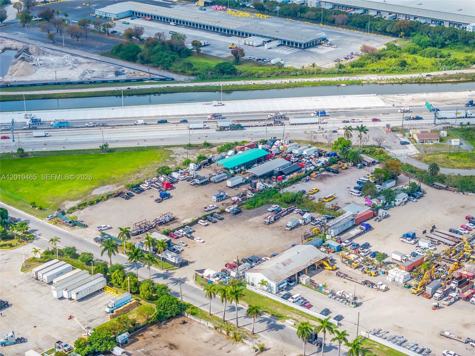 FLORIDA FRUIT LAND COMPAN - Land