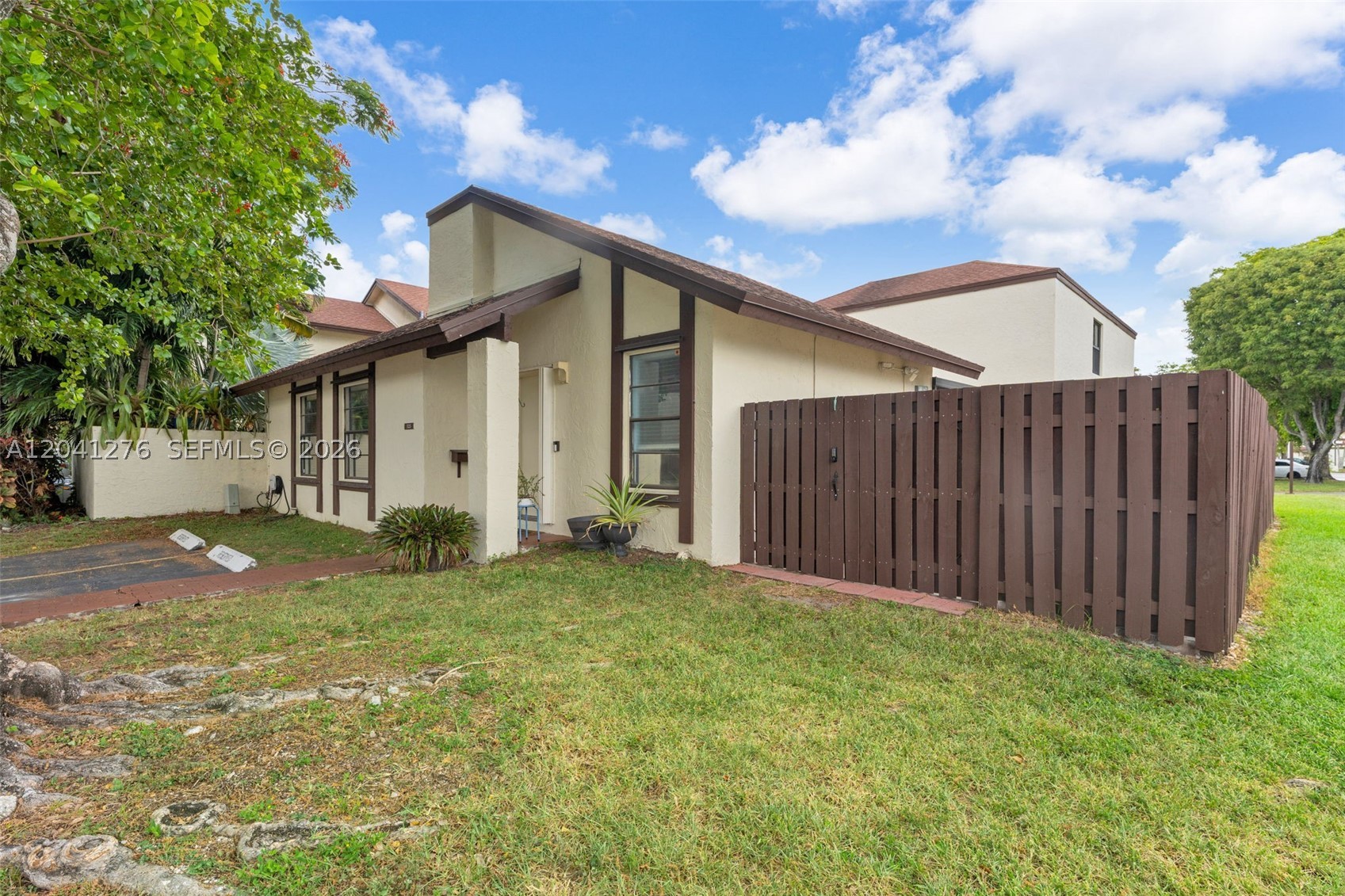SPRING LAKES VILLAGE PHAS - Residential