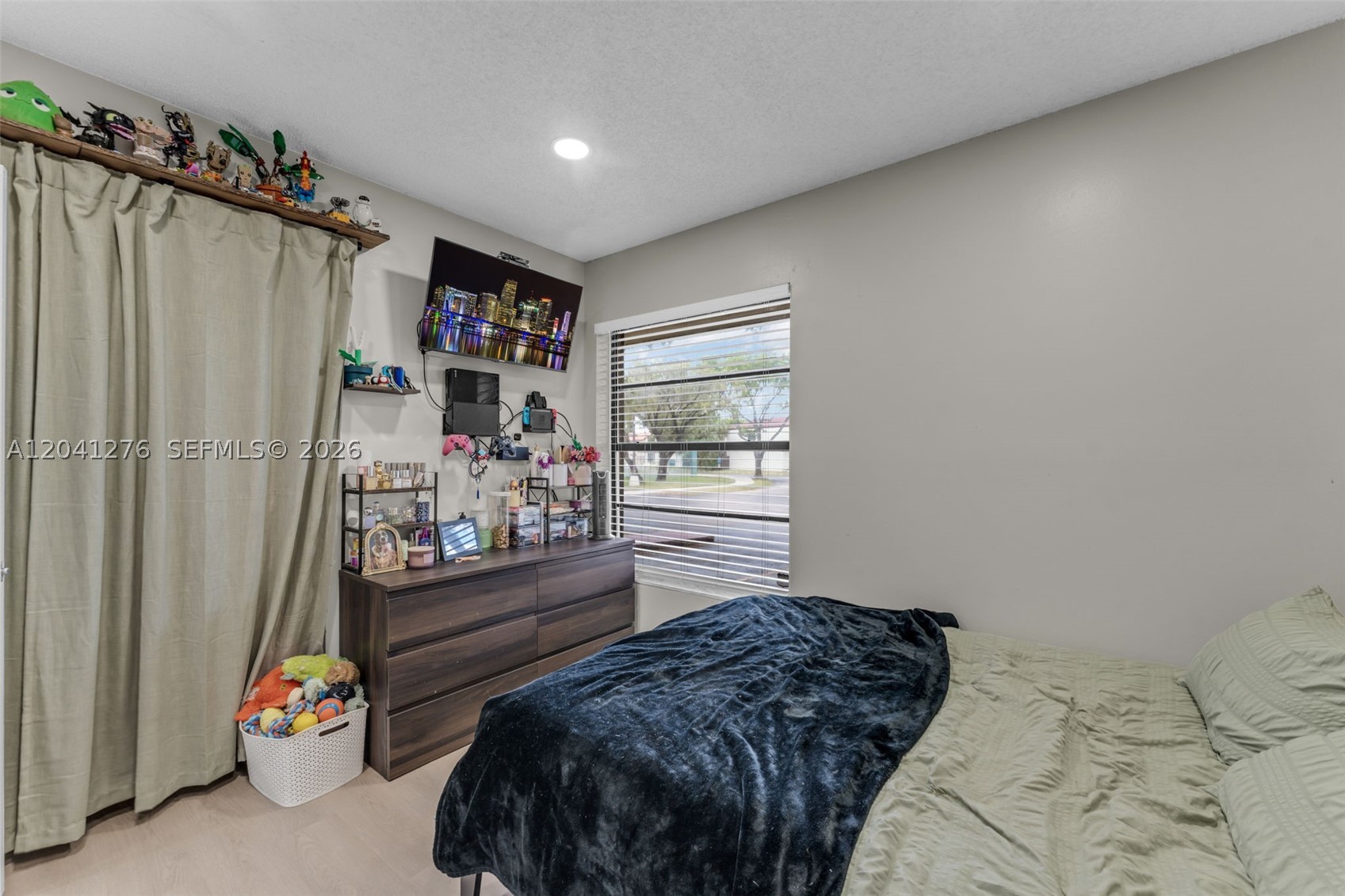 SPRING LAKES VILLAGE PHAS - Residential