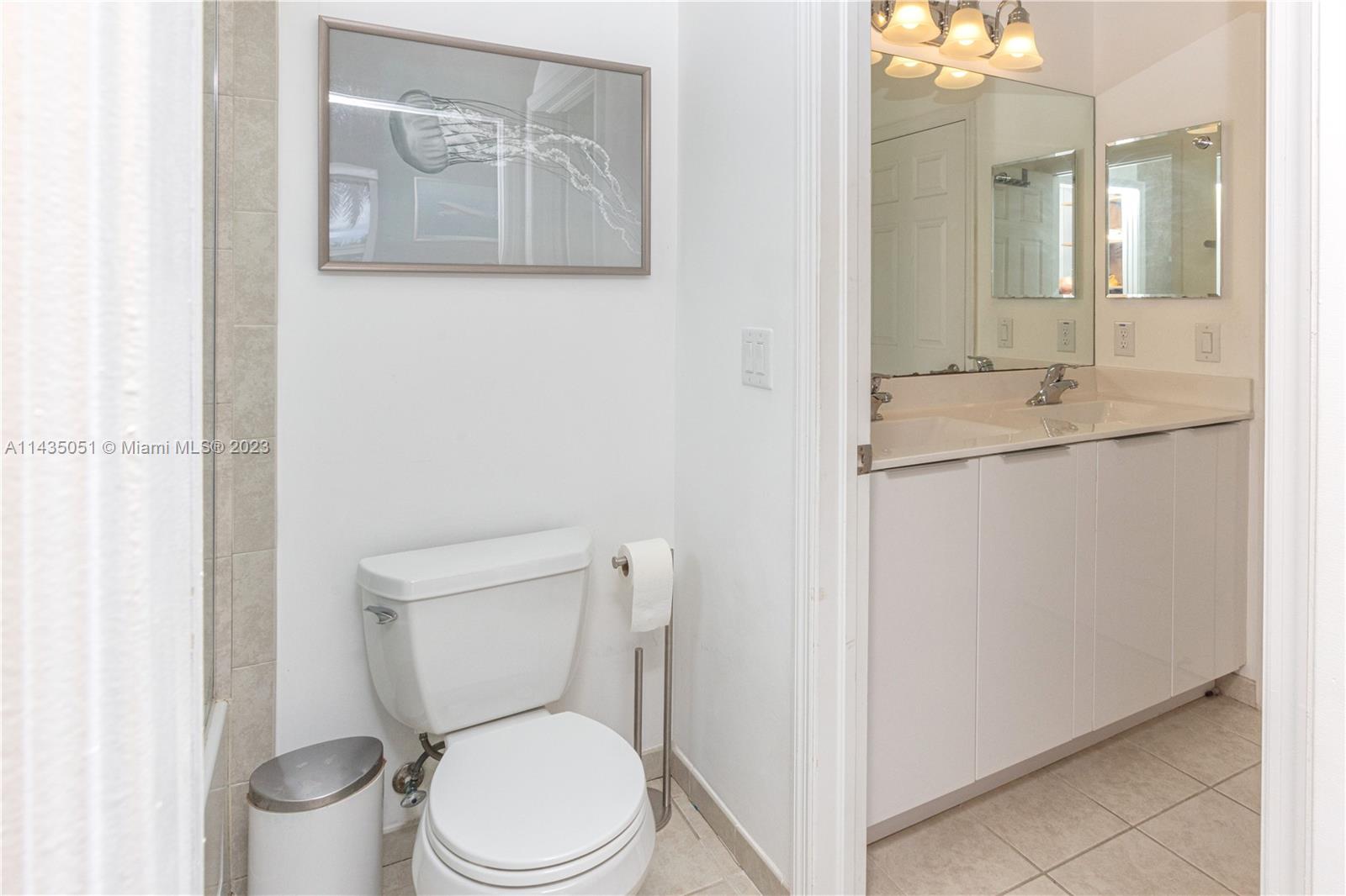 DORAL ISLES NORTH SEC ONE - Residential