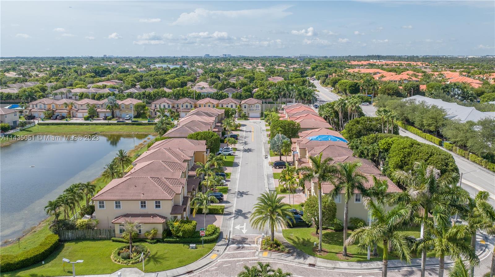 DORAL ISLES NORTH SEC ONE - Residential