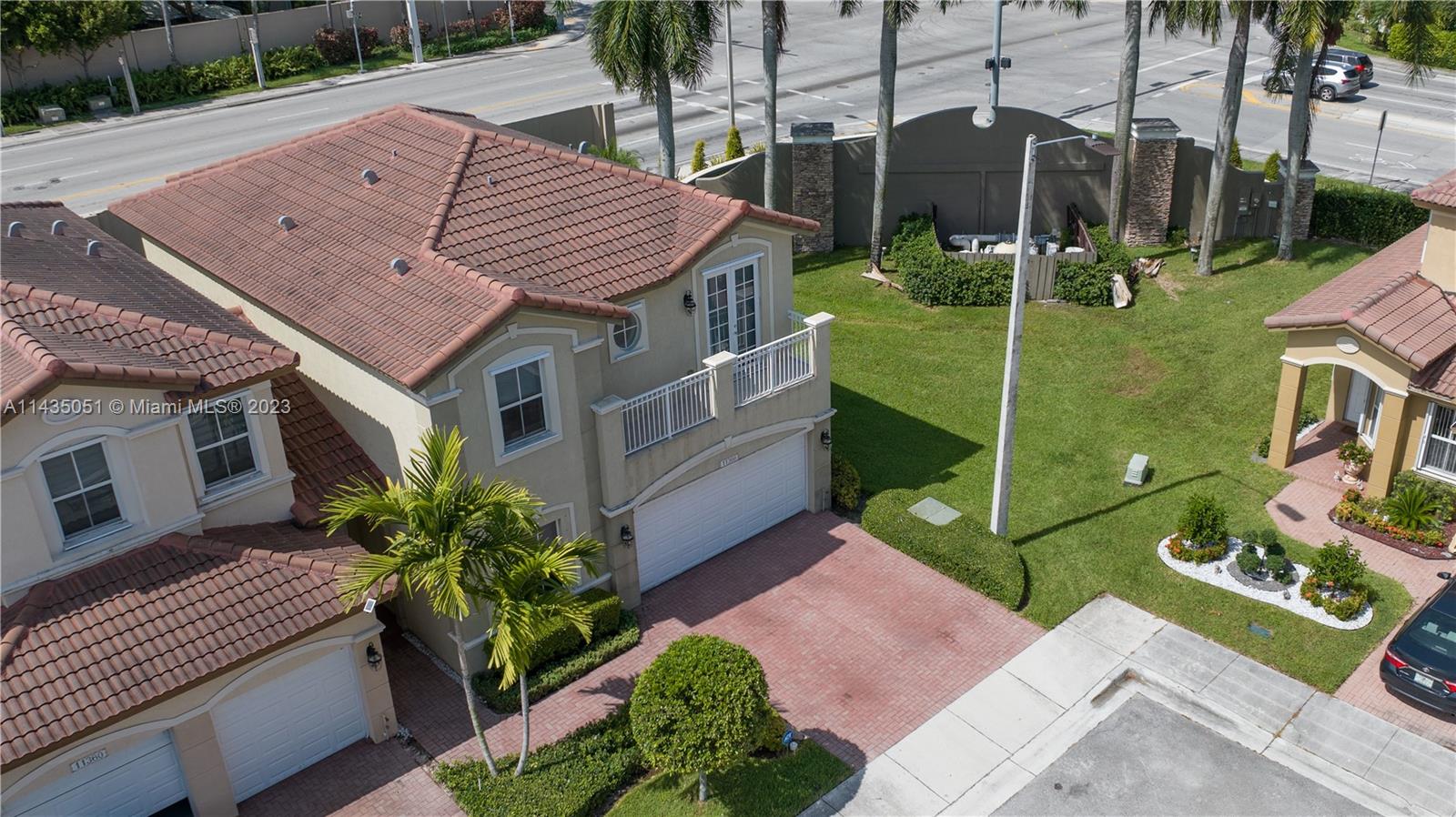 DORAL ISLES NORTH SEC ONE - Residential