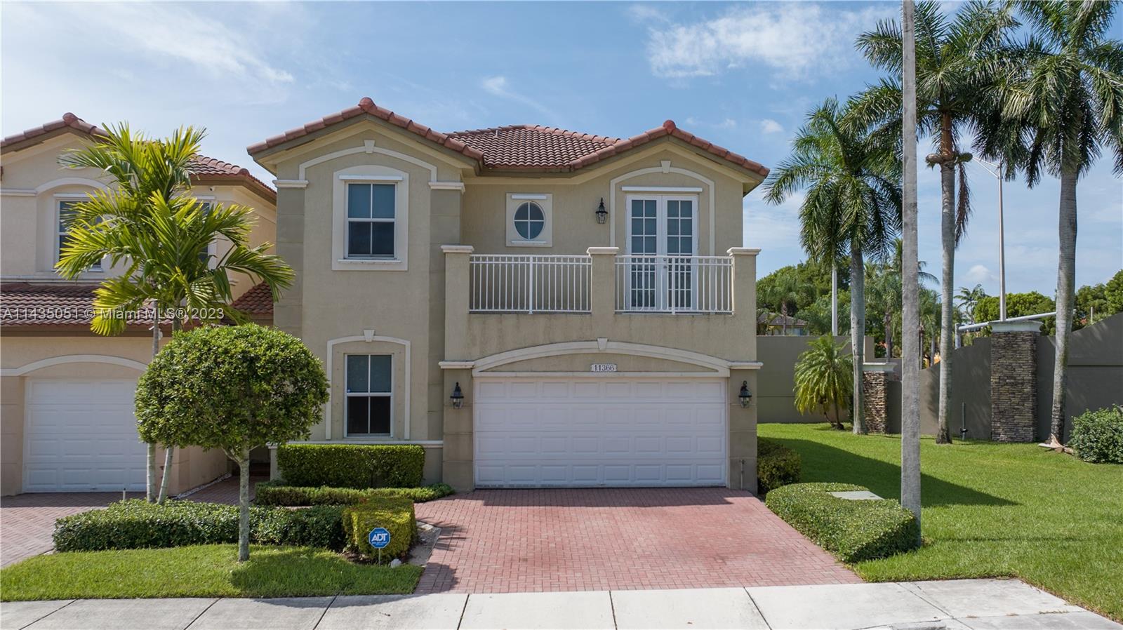 DORAL ISLES NORTH SEC ONE - Residential