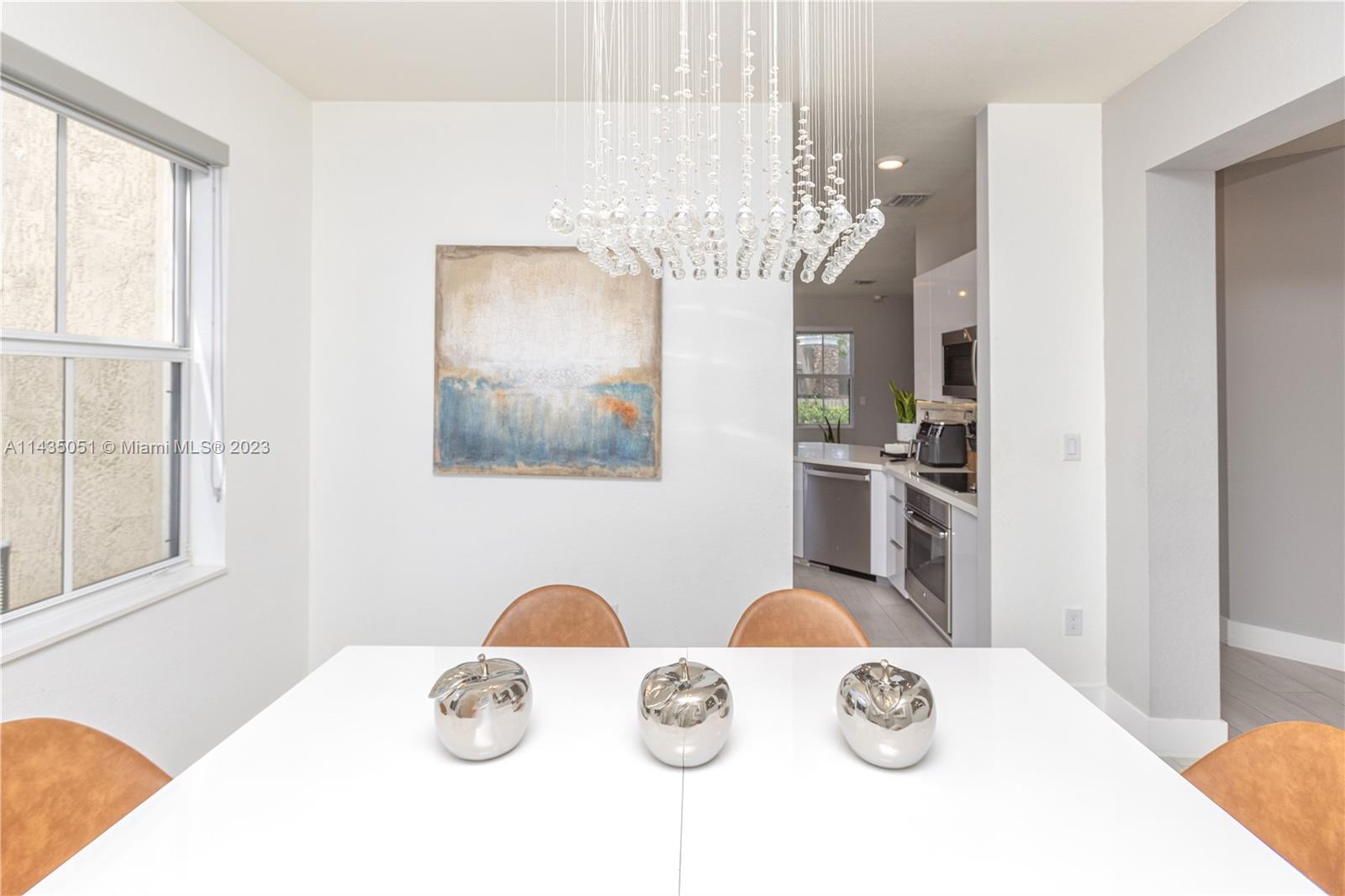 DORAL ISLES NORTH SEC ONE - Residential